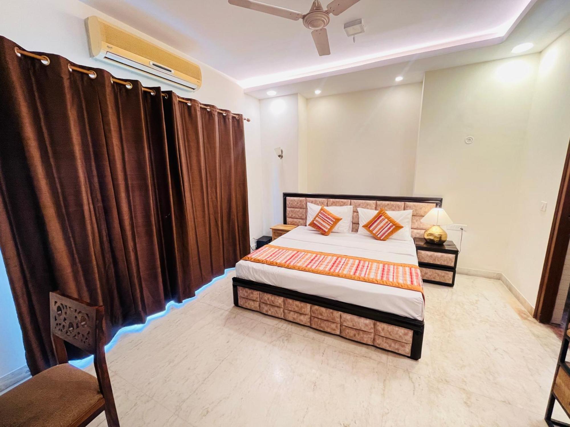 Grove Residency Hauz Khas New Delhi Couple Friendly Hotel ภายนอก รูปภาพ