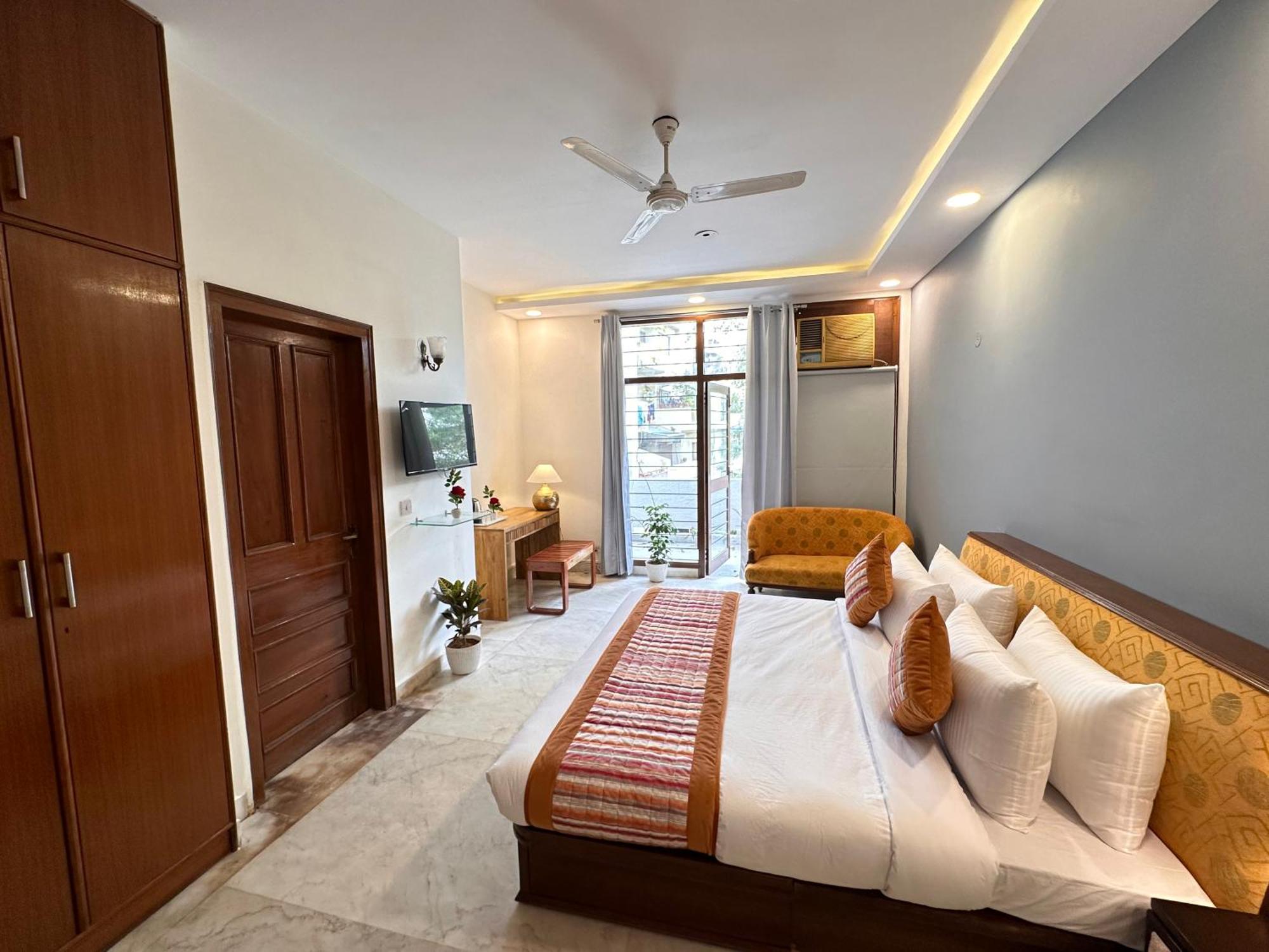 Grove Residency Hauz Khas New Delhi Couple Friendly Hotel ภายนอก รูปภาพ