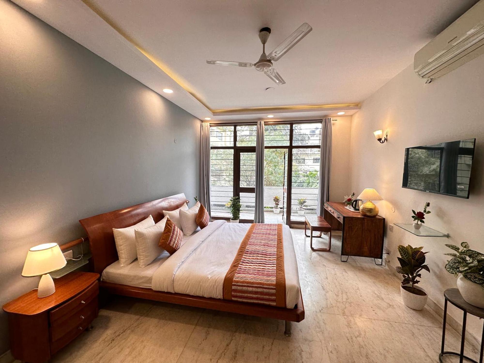 Grove Residency Hauz Khas New Delhi Couple Friendly Hotel ภายนอก รูปภาพ