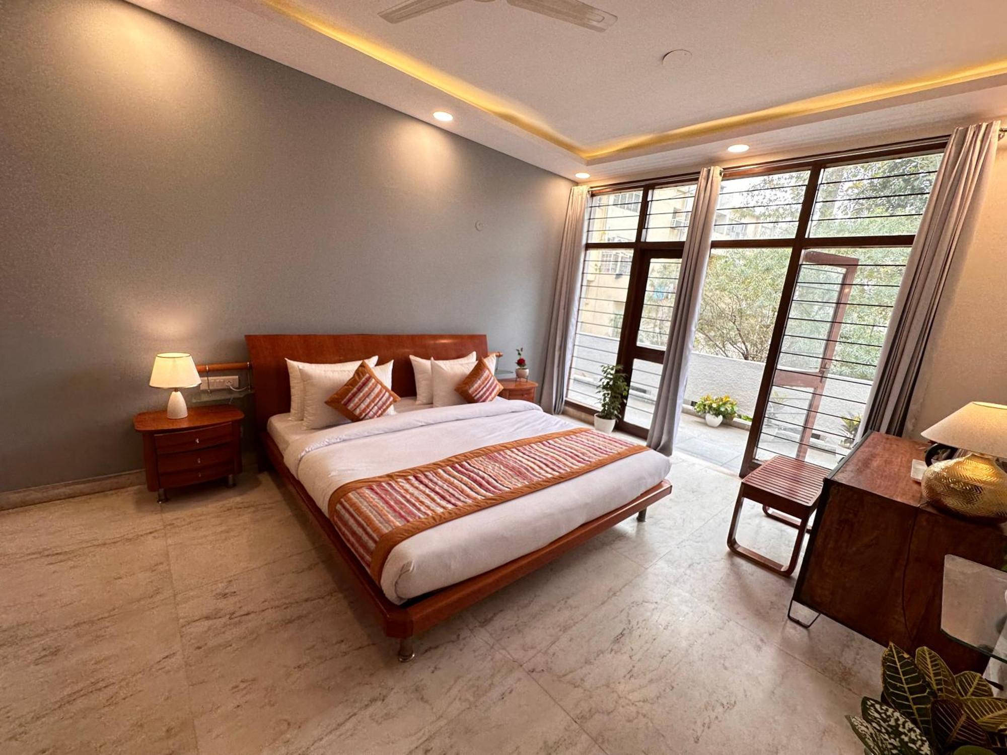 Grove Residency Hauz Khas New Delhi Couple Friendly Hotel ภายนอก รูปภาพ
