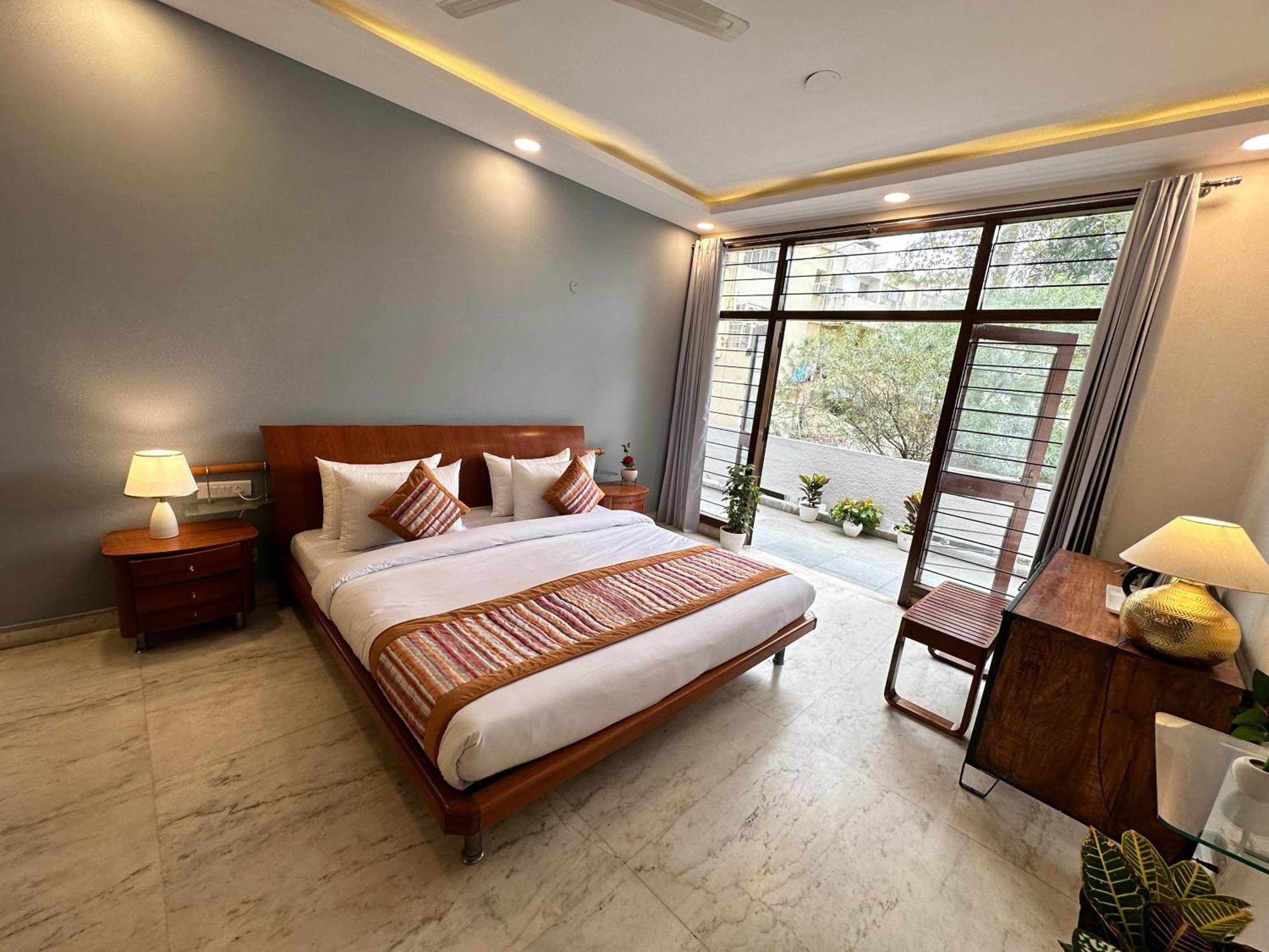 Grove Residency Hauz Khas New Delhi Couple Friendly Hotel ภายนอก รูปภาพ